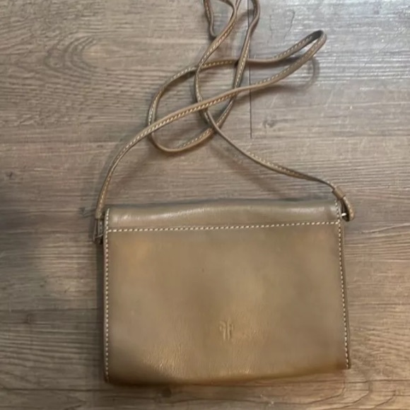 Frye Olivia crossbody EUC - Picture 4 of 5